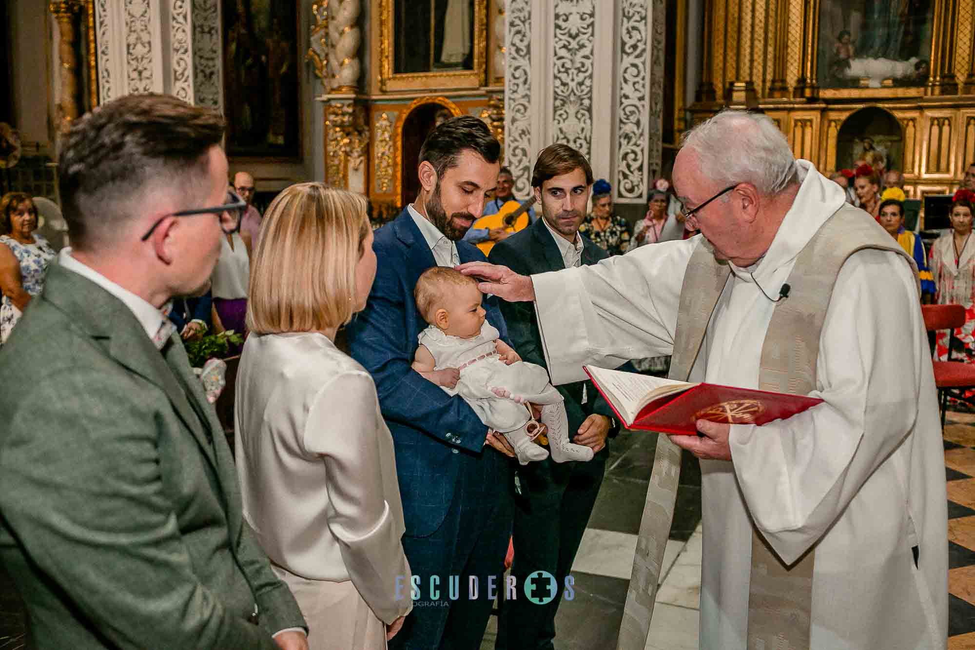 Bautizo en la Parroquia de San Esteban Promartir, Valencia